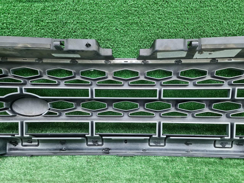 Решетка радиатора Land-Rover Discovery 4 (09-13)