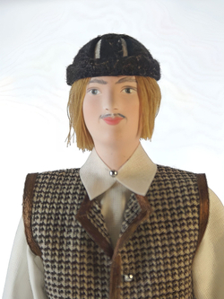 Кукла коллекционная Эстонец в традиционном костюме