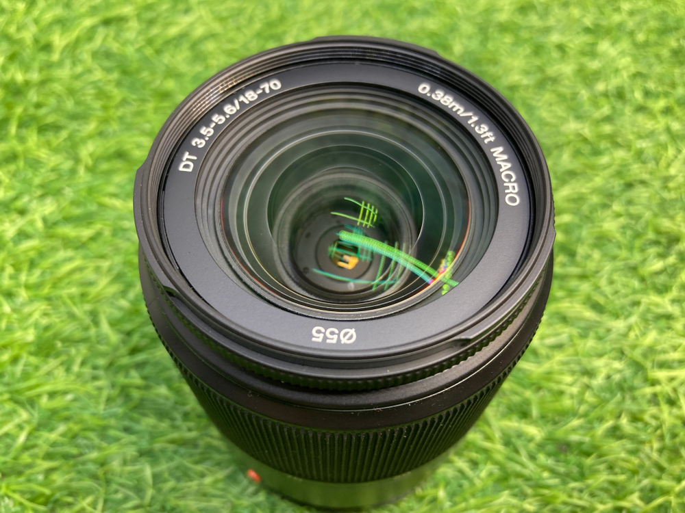 Sony DT 18-70mm 3.5-5.6