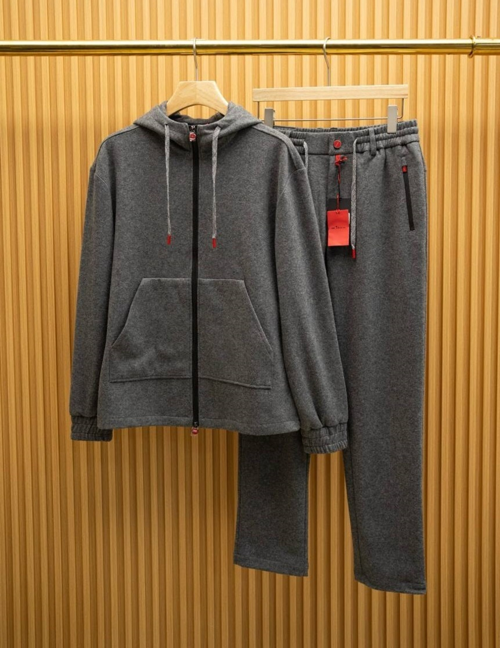 Костюм Kiton