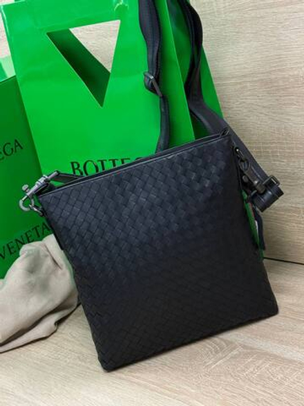 Сумка-мессенджер Bottega Veneta