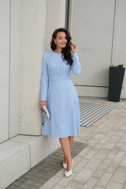 Платье с застрочками из костюмной вискозы