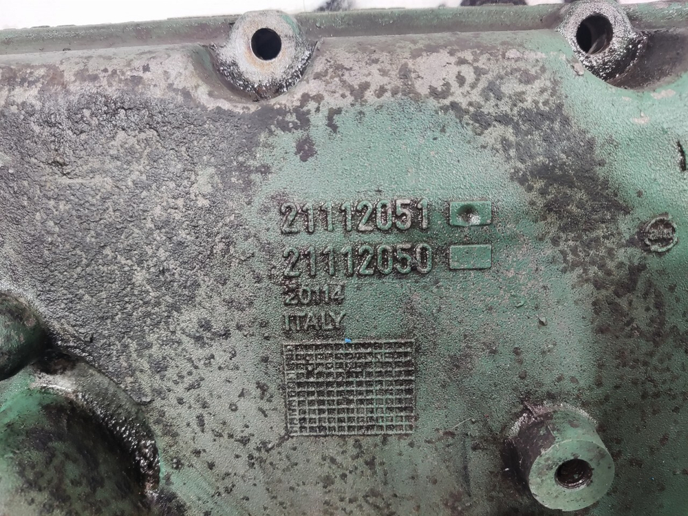 Крышка масляного радиатора