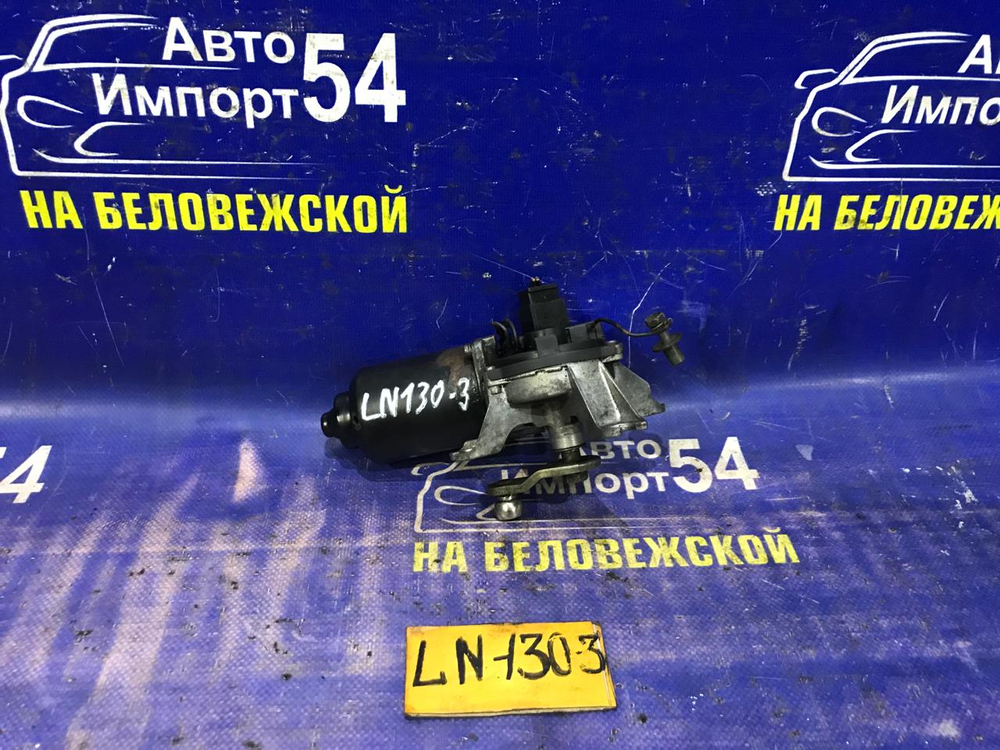 Моторчик переднего дворника TOYOTA HILUX SURF 1992