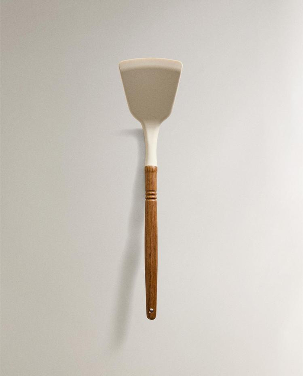 ZARA HOME КУХОННАЯ ЛОПАТКА ИЗ СИЛИКОНА, КРЕМОВЫЙ