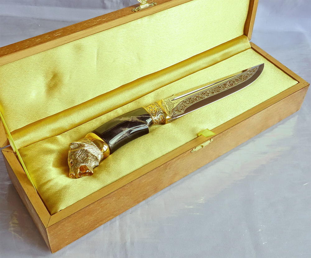 Нож дамасский "Медведь" /в коробке/