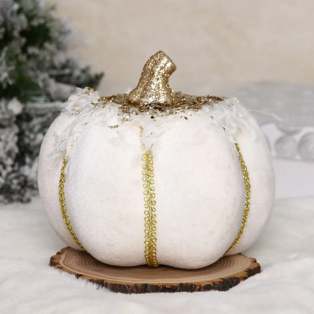 Фигурка новогодняя «Сказочная тыква» 15*15*14 см, Белый