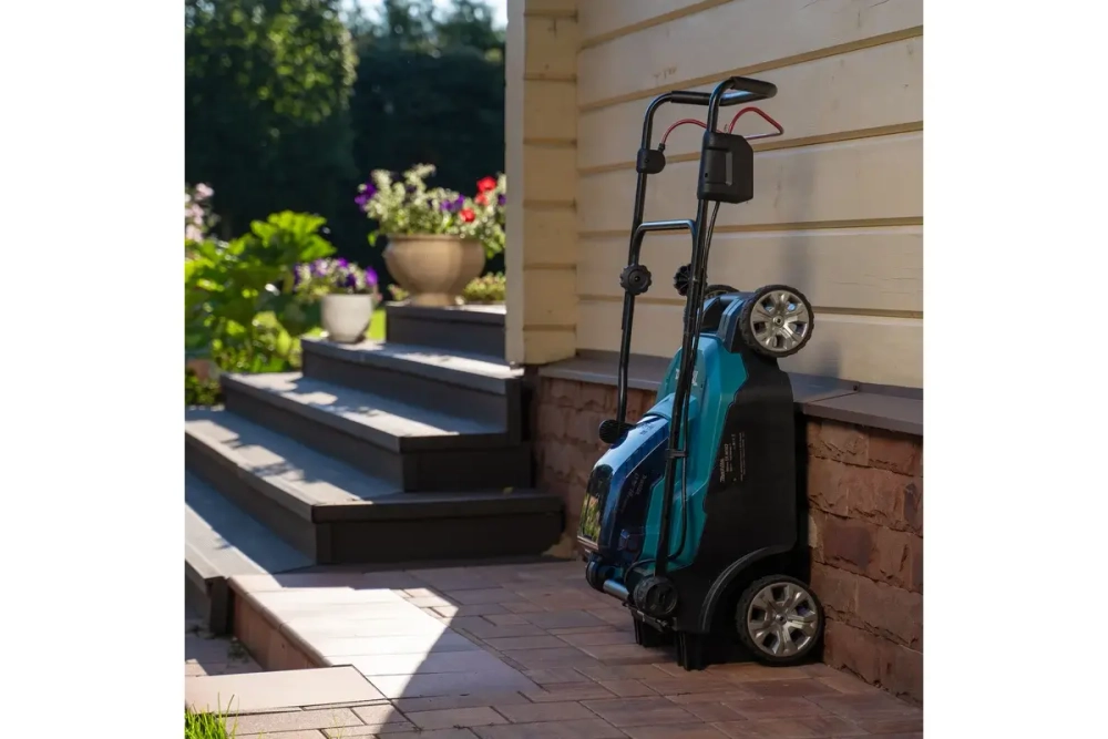 Газонокосилка Makita DLM382PM2