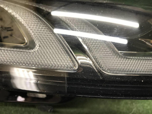 Фара правая LR Discovery Sport (2019-н.в.) LED