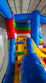 Коммерческий надувной батут «Поход в цирк» с горкой, 4*3,5*2,6 м.