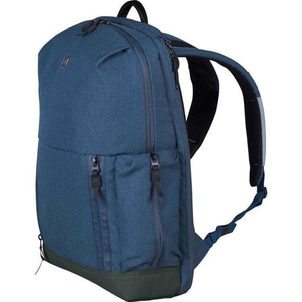 Victorinox deluxe laptop backpack online