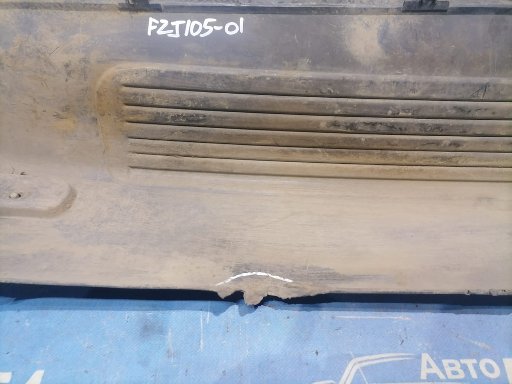 Бампер задний TOYOTA LAND CRUISER 1999