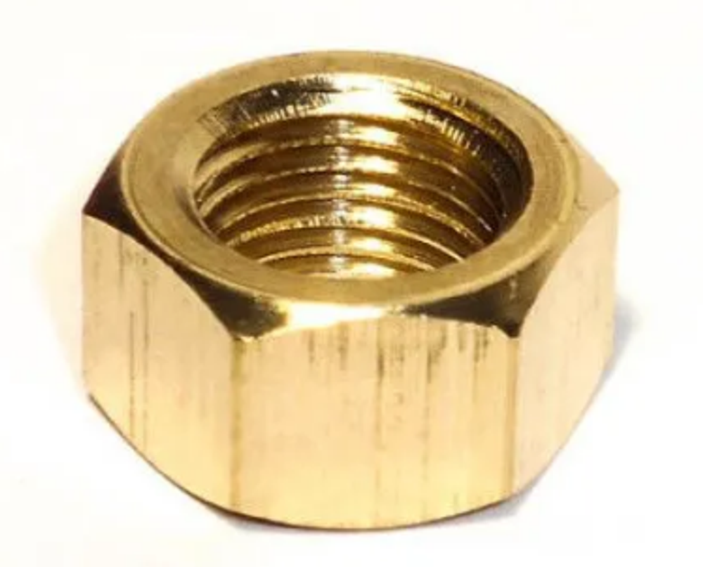 Гайка 10х1.0 приемной трубы  Москвич ключ 14 (латунь)