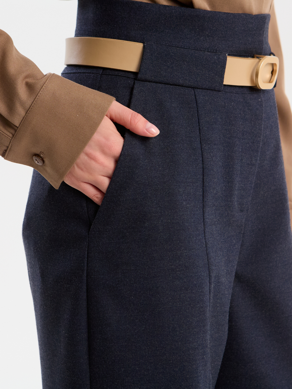 Брюки на высокой посадке