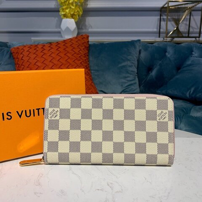 Louis Vuitton Zippy Wallet