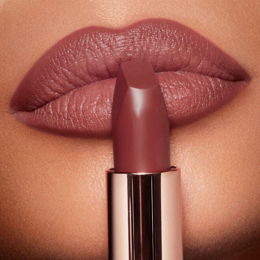 Матовая помада CHARLOTTE TILBURY MATTE REVOLUTION LIPSTICK - PILLOW TALK MEDIUM