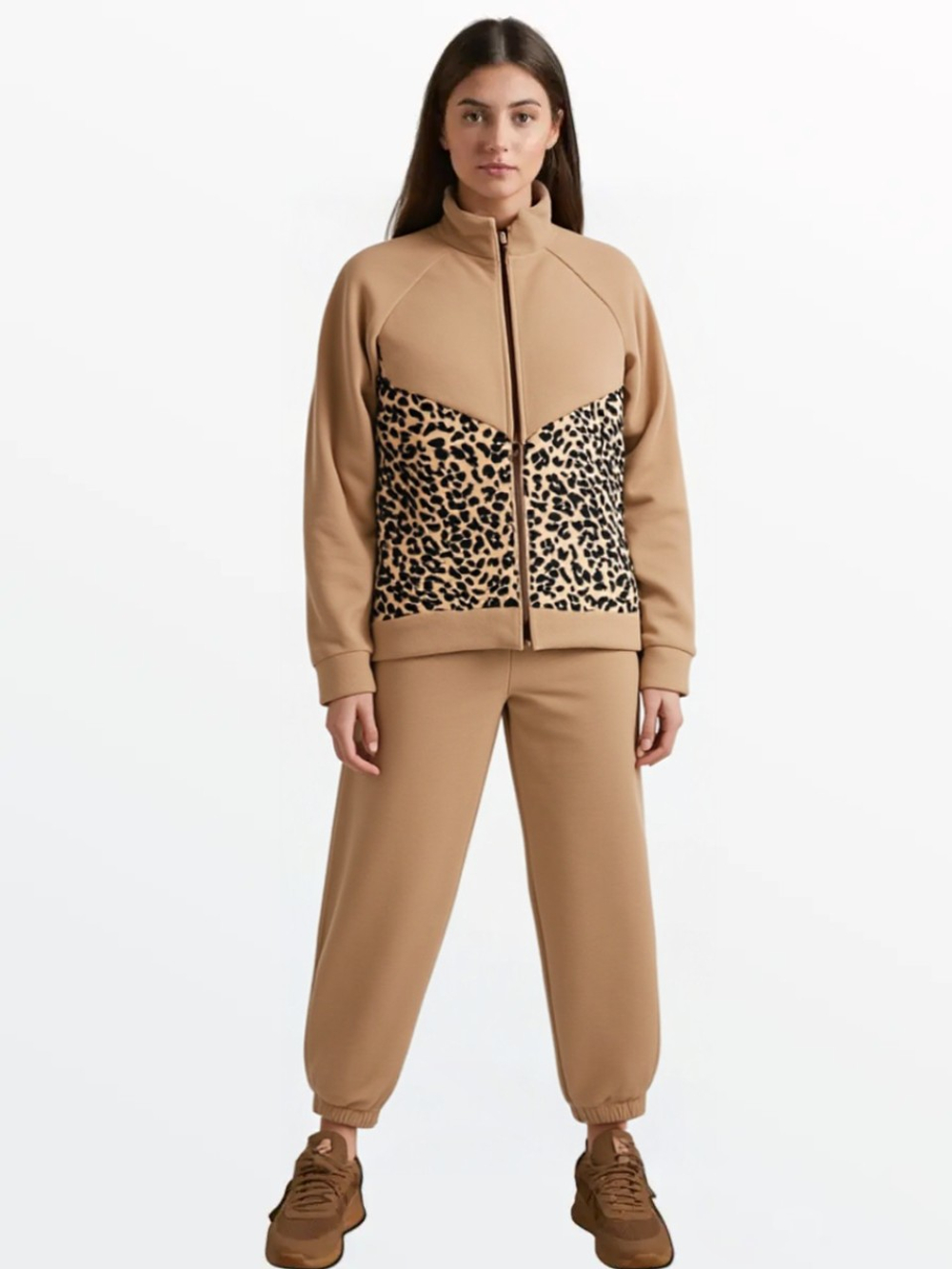 22113 Костюм женский флисовый бежевый/леопард (54)