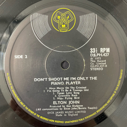 Винтажная виниловая пластинка LP Elton John Don't Shoot Me I'm Only The Piano Player (Англия 1973)