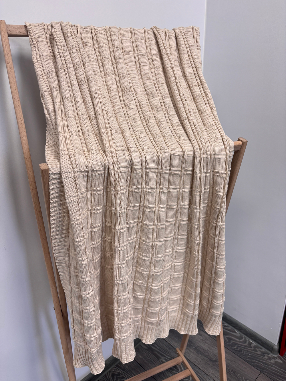 Вязаный плед "Квадраты" 110х170см (бежевый)