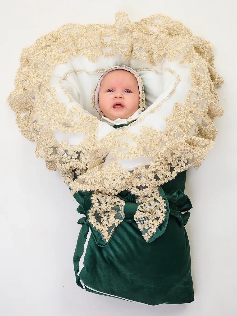 Конверт на выписку новорождённому зимний