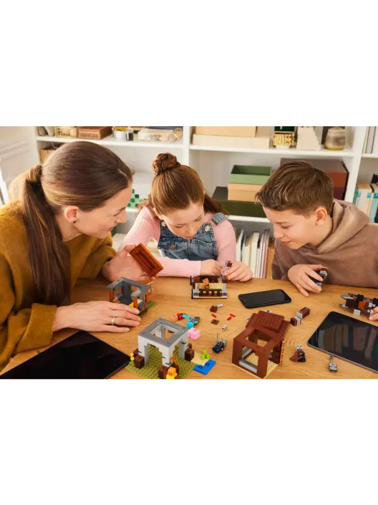 Конструктор Minecraft 21278 Форпост мародёров