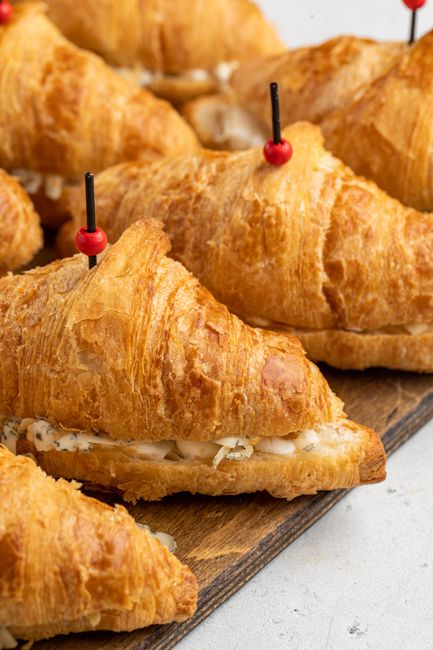 Круассан с томленой грушей и Дорблю, 10 шт.