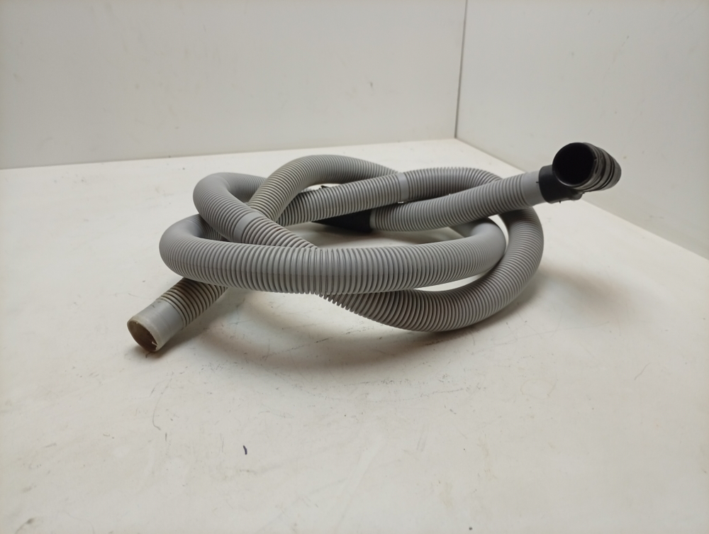 WF8500NMW/YLP кт24 Сливной шланг для стиральной машины Samsung DC97-14291D б/у