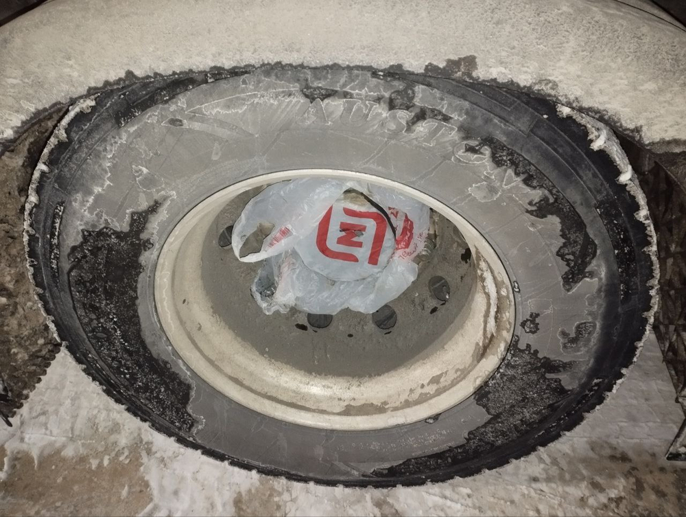 Shacman (Shaanxi) SX* 4x2 Седельный тягач SX4188YY381 (Дизельный, 12,5 л, 480 л.с., АТ)