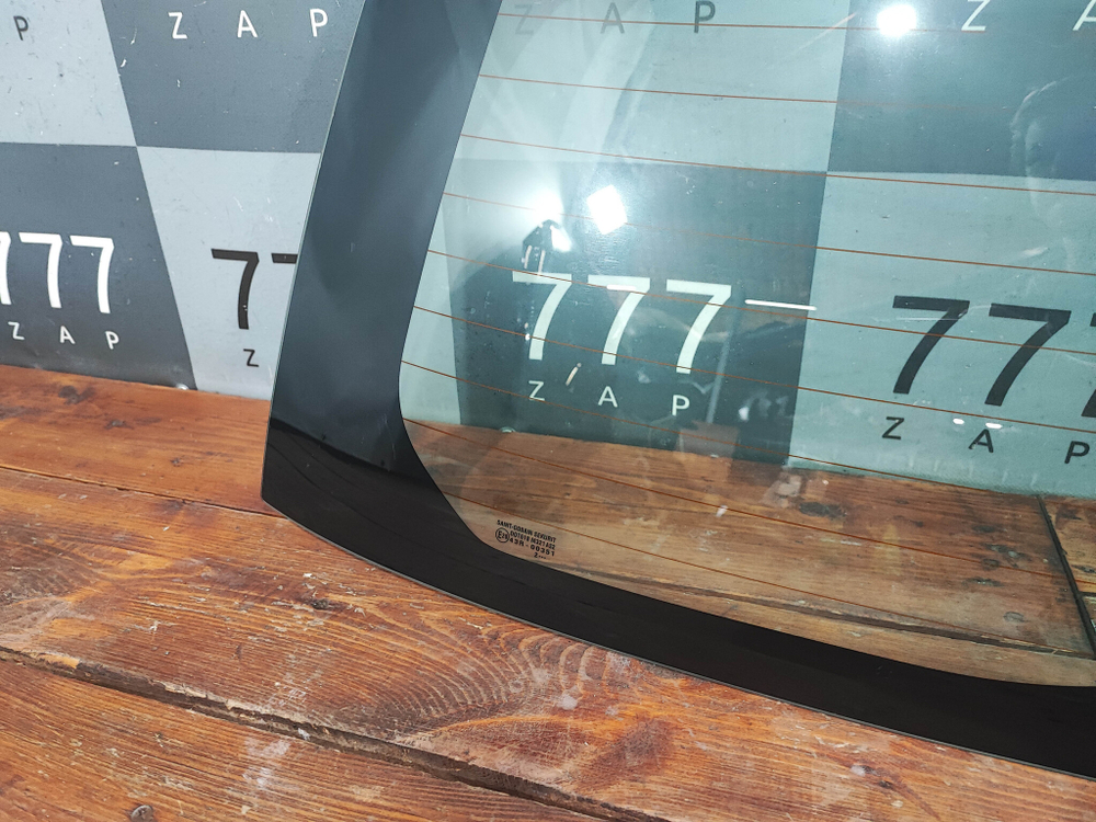Стекло крышки багажника, заднее Suzuki SX4 1 06-14 Б/У Оригинал 8457079J00