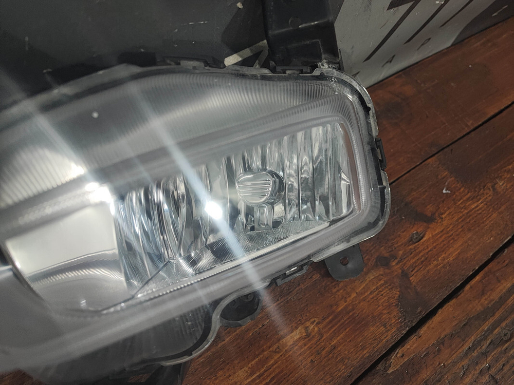 ПТФ передняя левая Kia Ceed 3 (CD) 18-21 Б/У Оригинал 92201J7000