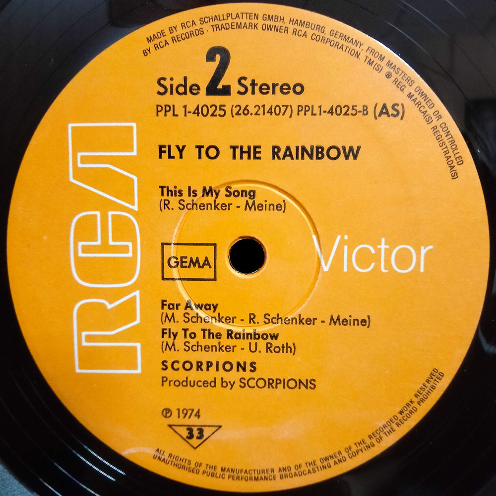 Scorpions / Fly To The Rainbow (LP)