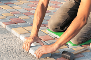 Как правильно укладывать тротуарную плитку