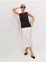 Юбка весенняя, молочная, атласная, плотная, на резинке