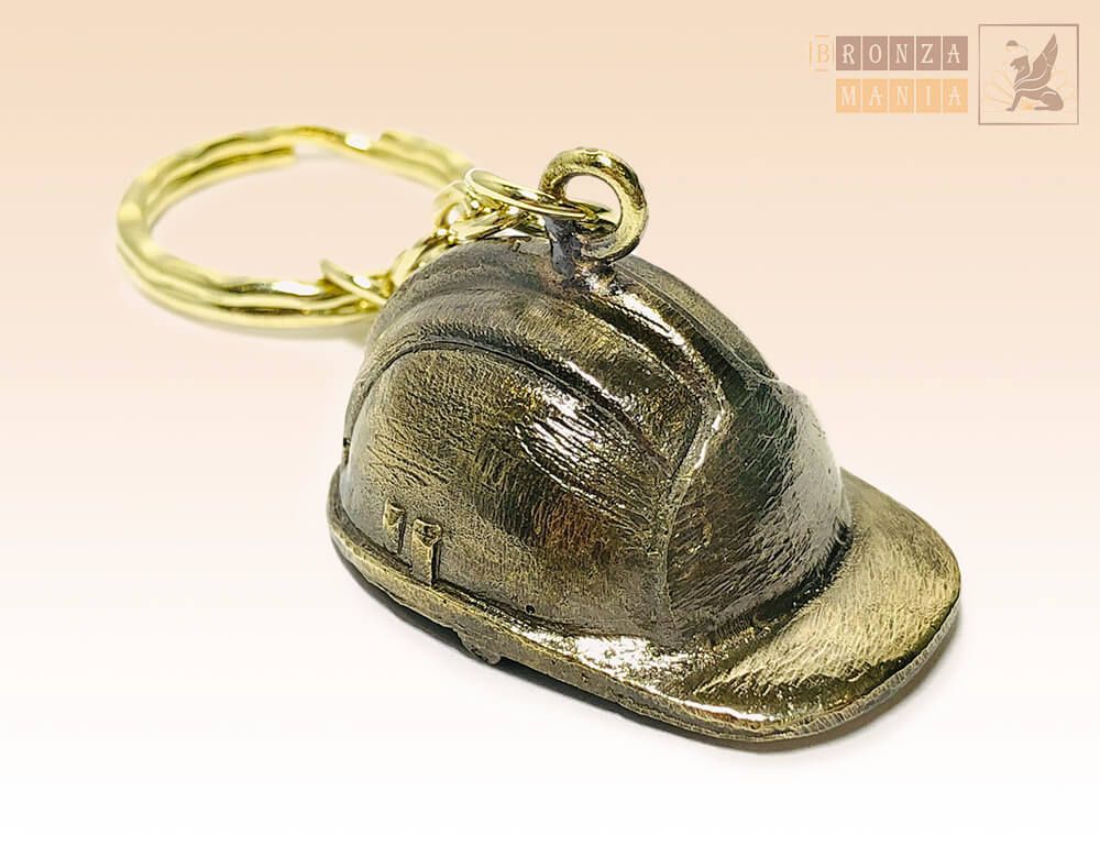 брелок Каска строительная