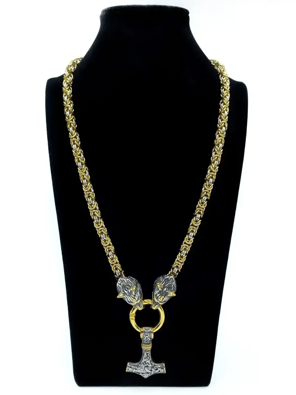 Крупная цепочка с волками и подвеской оберегом Гром Секира