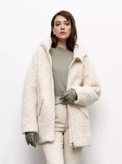 Шуба чебурашка с капюшоном, жемчужная, Северина