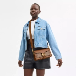 COACH СУМКА ЧЕРЕЗ ПЛЕЧО SIGNATURE CANVAS TABBY 26, КОРИЧНЕВЫЙ