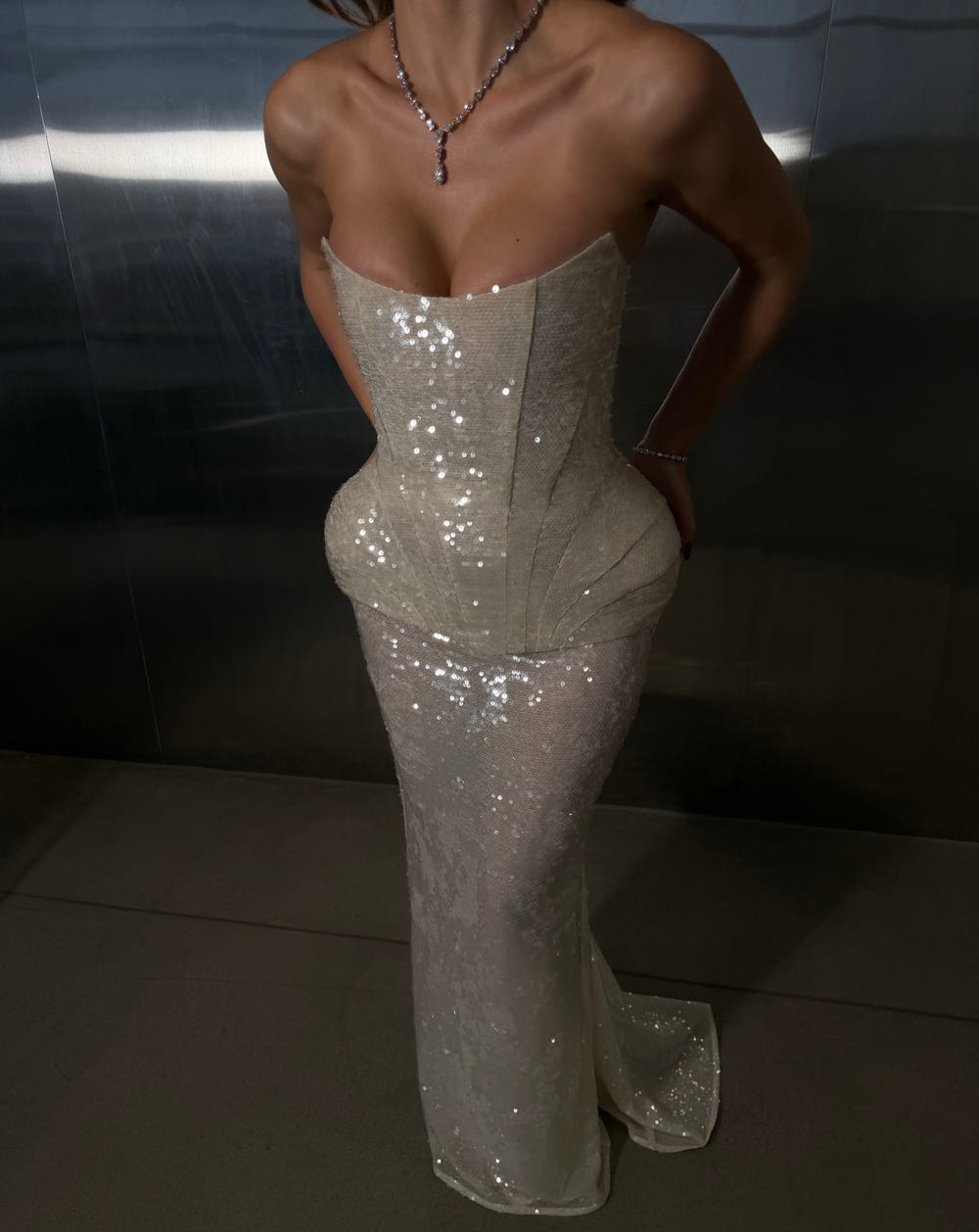 Юбка и корсет с пайетками