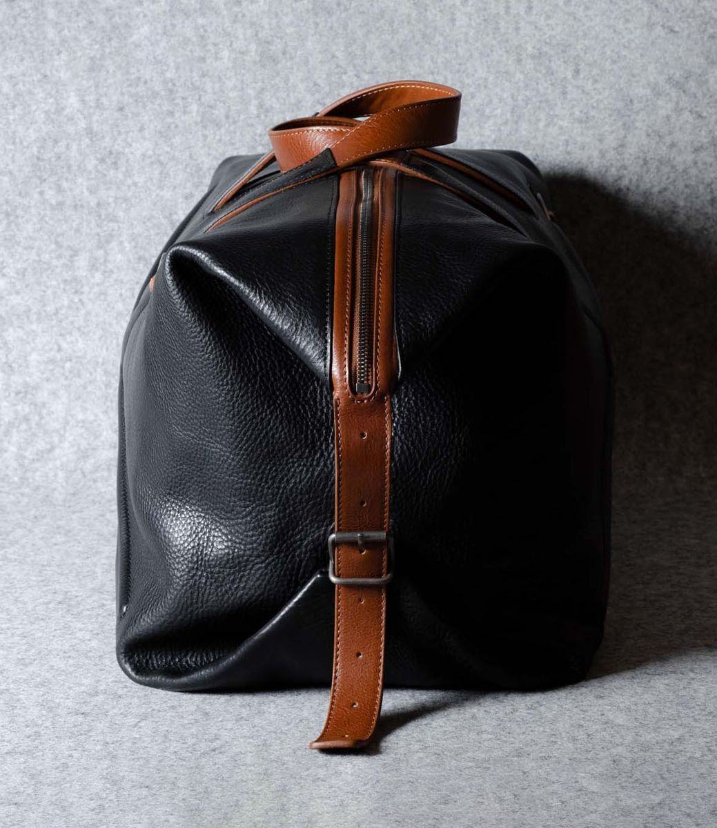 Hard Graft Layover Holdall Coal — дорожная сумка из кожи