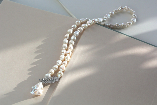 Роскошное колье-трансформер из барочного жемчуга