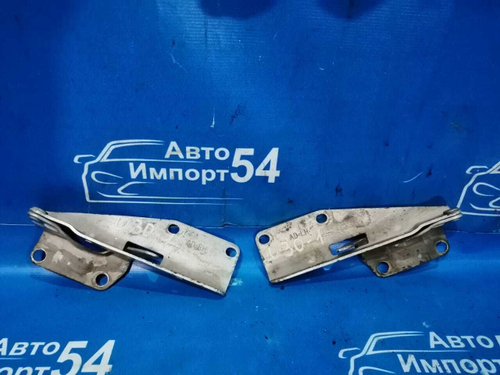 Петля капота правая NISSAN PRESAGE 2000