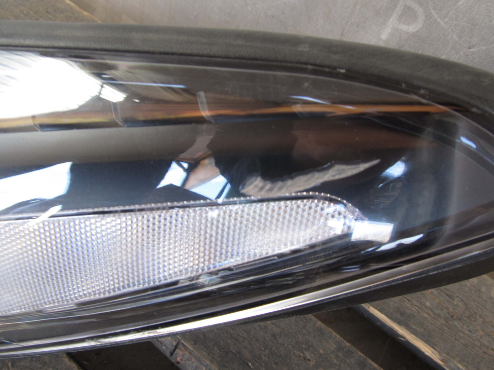 Фара левая ксенон Kia Sportage 4 (QL) 16-18 Б/У Оригинал 92101F1100