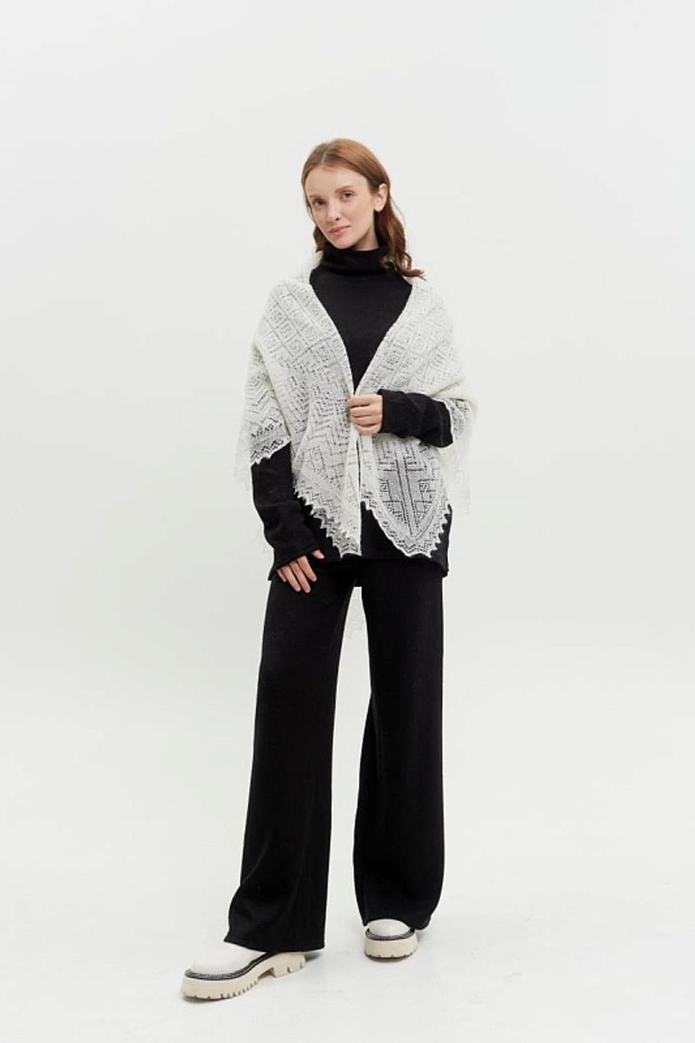 Оренбургский пуховый платок П3-120-01 белый отбеленный