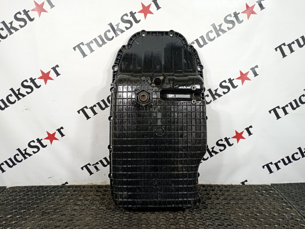 Поддон масляный двигателя 2018 год.