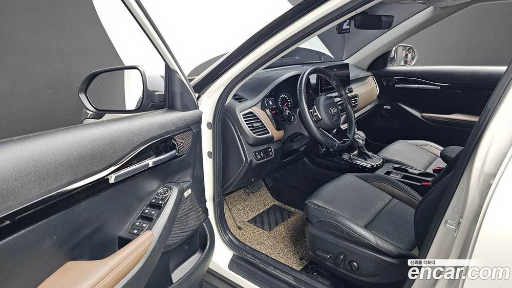 Kia Seltos Бензин 1.6 Turbo 2WD (10.2020)