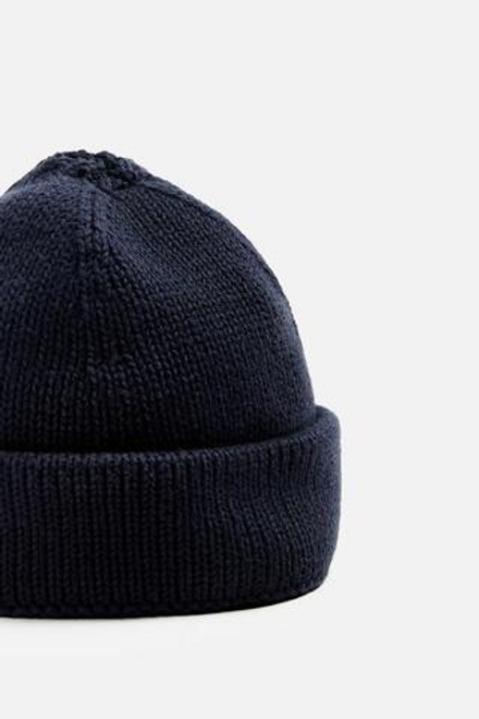 ZARA КОРОТКАЯ ШАПКА БИНИ, МОРСКОЙ СИНИЙ
