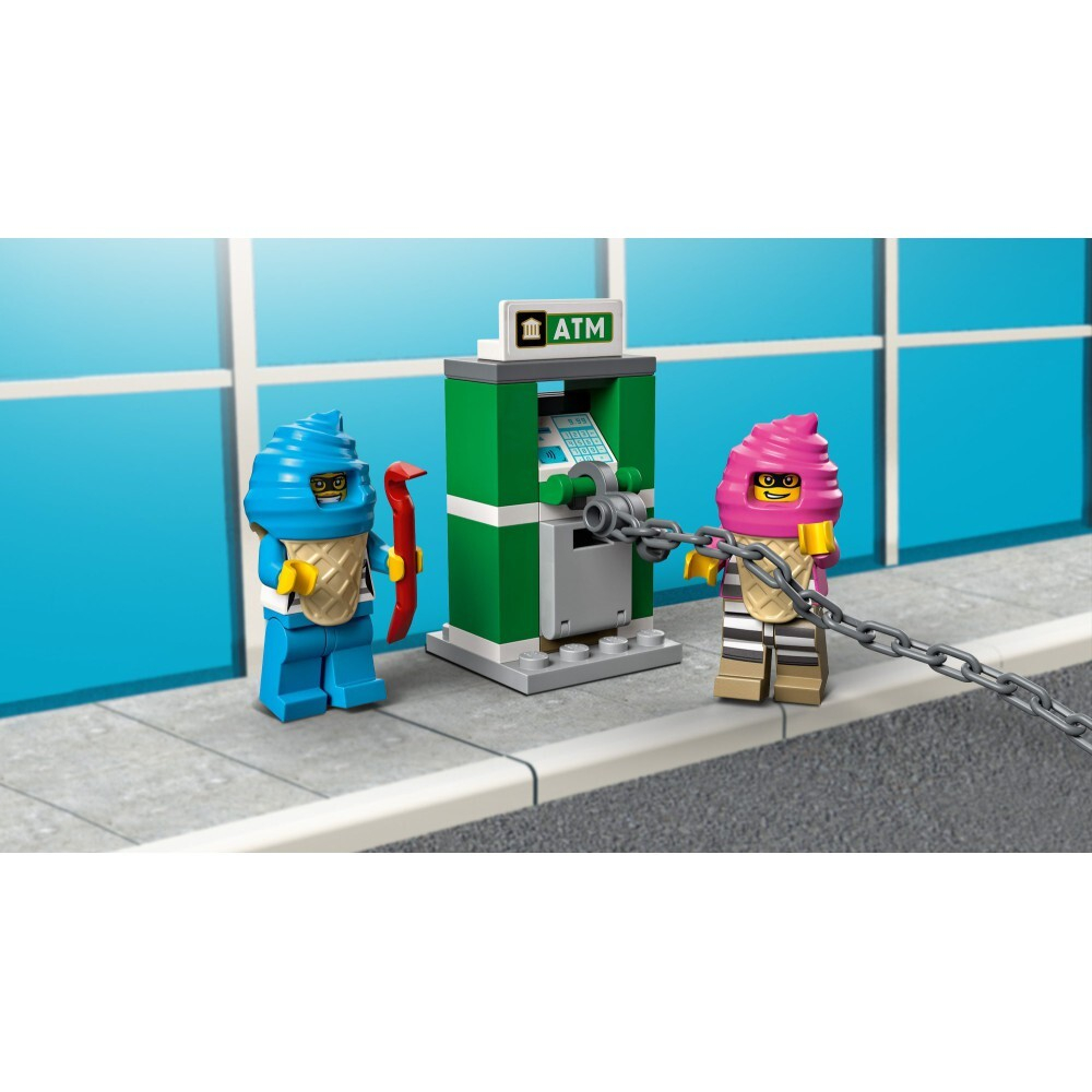 LEGO City — Полицейская погоня (60314), Фургон с мороженым / артикул   60314  / GTIN 5702017161891
