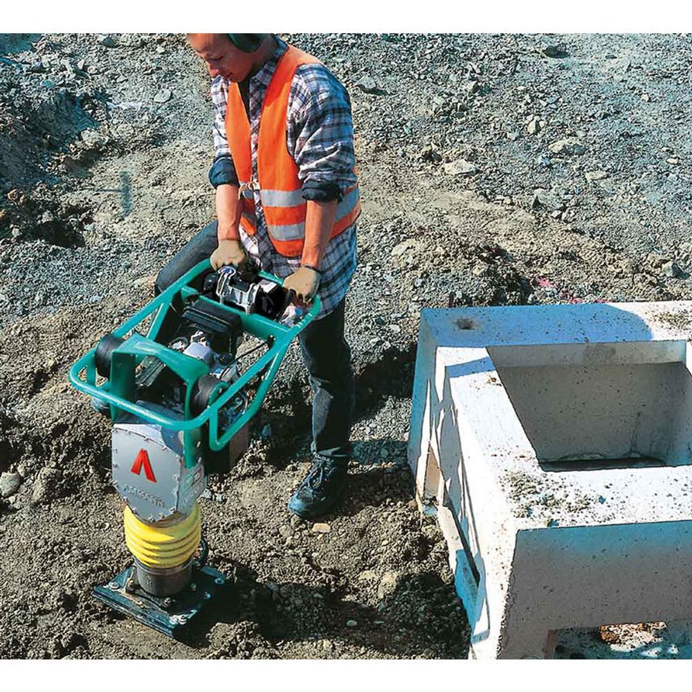 Вибротрамбовка дизельная Ammann ACR 70 D - [83 кг / 16 кН / Yanmar L48AE]