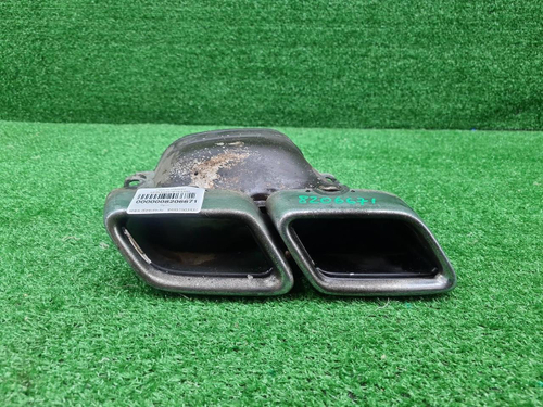 Насадка глушителя RH Mercedes C W205 14-18 AMG 63