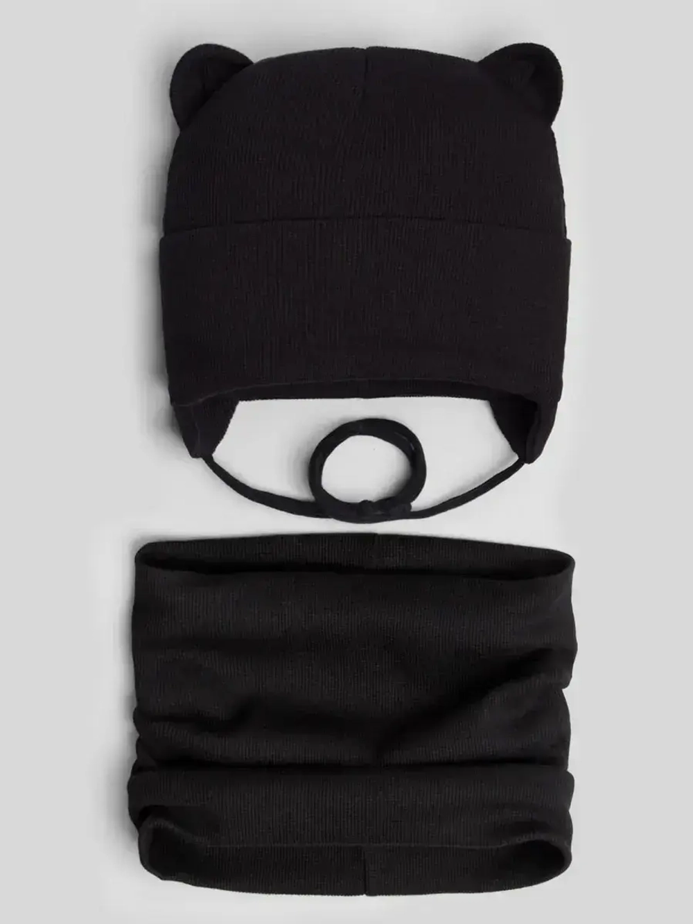 Шапка детская осенняя на завязках и снуд